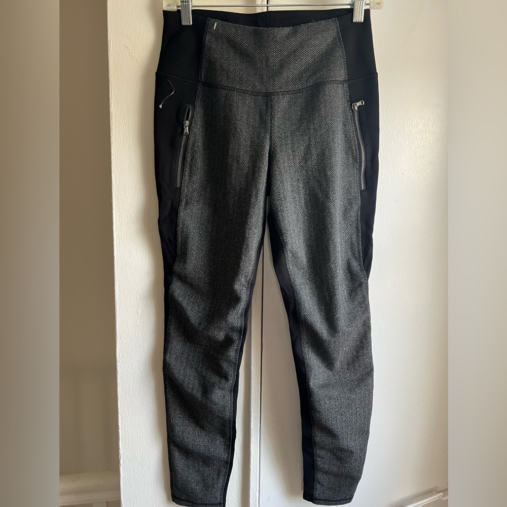 Old Navy Black and Gray Ankle Pants